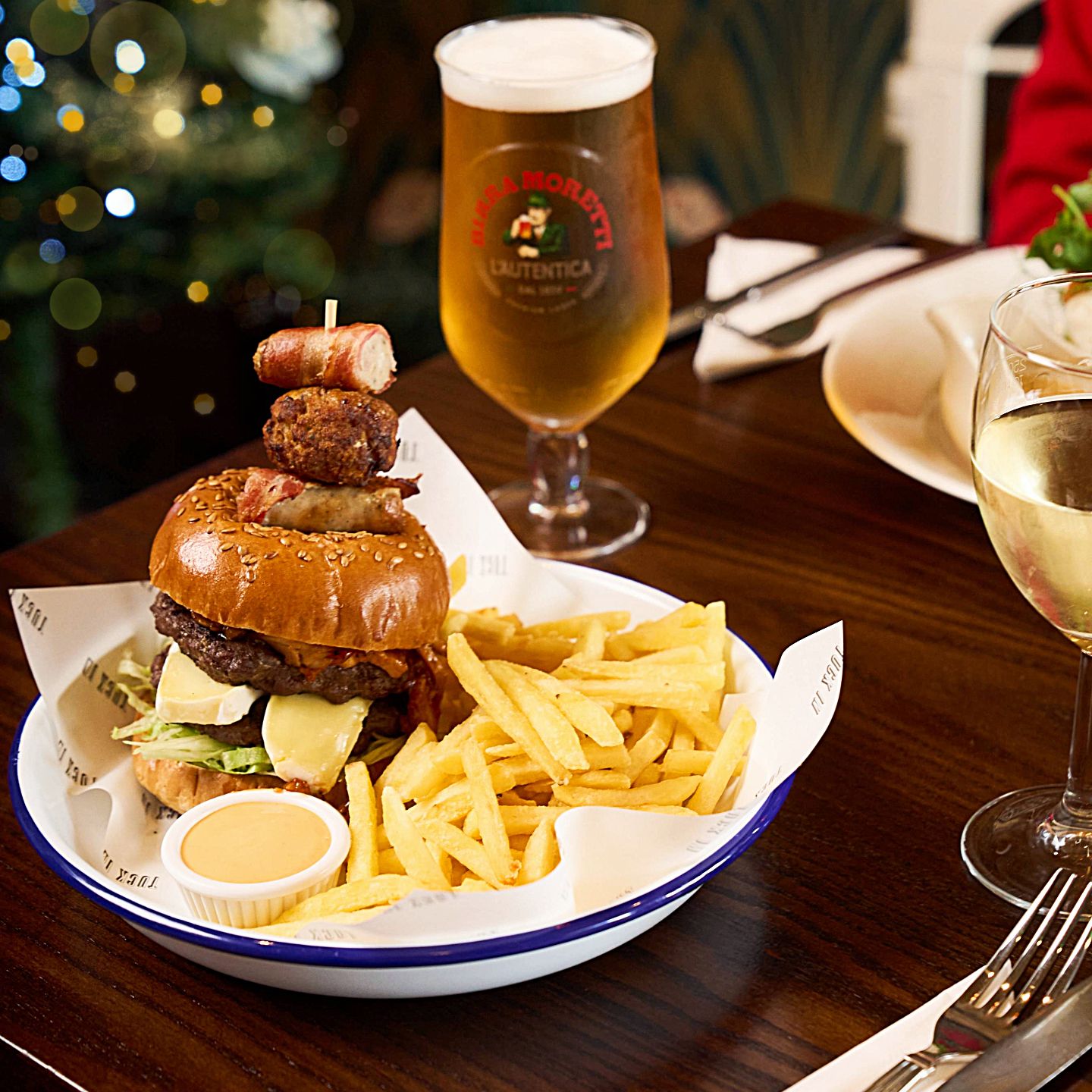 Festive Lunch & Dinner at The Elephant & Castle in West Moors